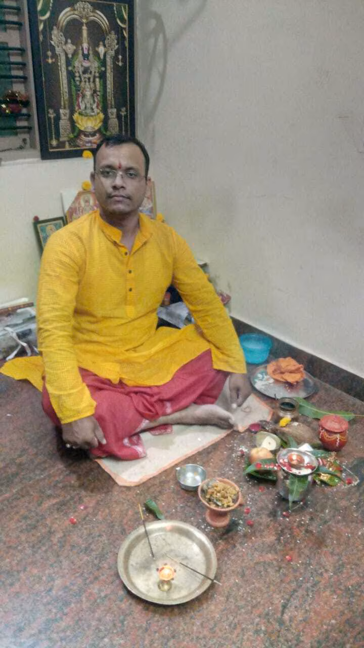Pandit Ravi Sharma
